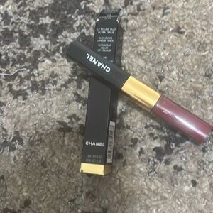 Luxurious Gold and Pink Lip Gloss